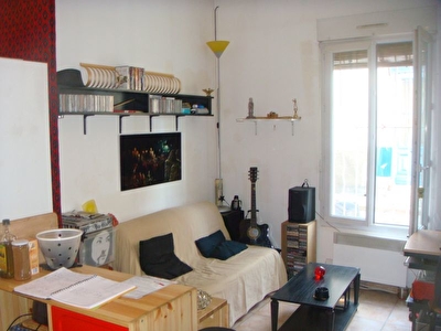 Appartement Bordeaux Bastide 2 pieces 2 mn tram.