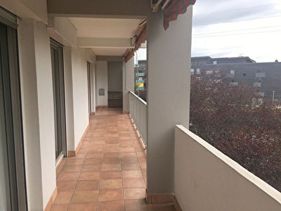 Appartement T3/4 92 M2 Bordeaux _ CAVE _ PARKING