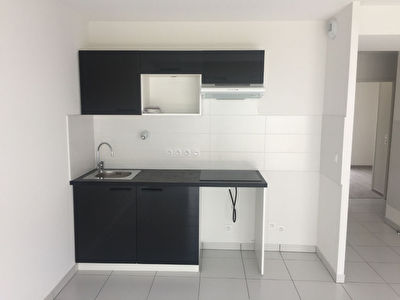A LOUER DANS RESIDENCE 2019 STANDING T3 AVEC TERRASSE ET PARKING