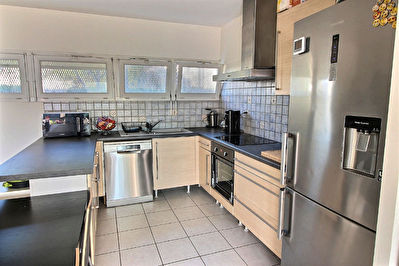 Maison a Vendre - 84 m2 - 3 chambres - Merignac