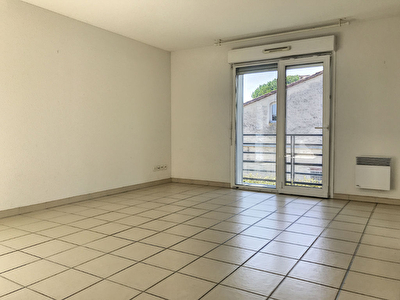 A VENDRE EYSINES INTRAROCADE APPARTEMENT 3 CHAMBRES Petite Copropriete