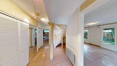 Maison Merignac Proche parc Bourran 7 pieces 165 m2