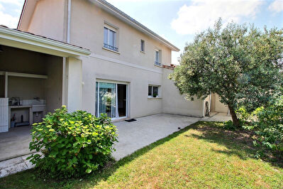 MERIGNAC MAISON A VENDRE lumineuse 4 chambres quartier residentiel