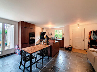 Merignac A Vendre appartement 4 pieces 95 m2 en rez-de-jardin - Proche Tram