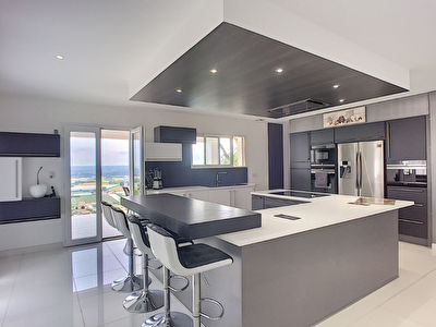Grande maison recente 300 m2 avec Vue proche Fronton