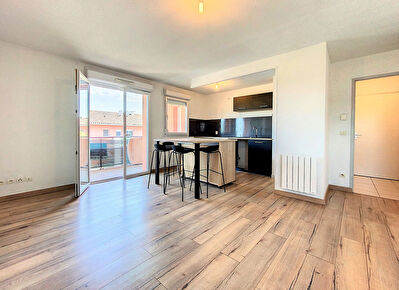 Bel appartement T2 bis 53m2 avec terrasse et stationnement a Montbeton