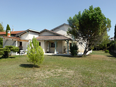 Maison 4 pieces 115 m2 Nievroz