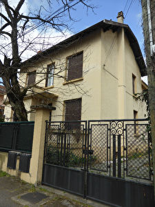 Maison Lyon 7 pieces 170 m2