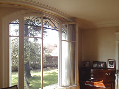 MAISON BOURGEOISE VILLEMOMBLE - 10 pieces - 216 m2