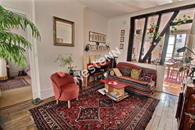 Appartement Paris 2 pieces