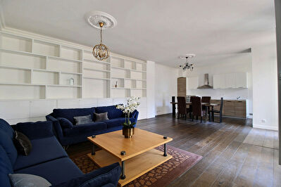 75016- Quartier Charles de Gaulle Etoile- Appartement 2 pieces meuble au er etage avec asc.