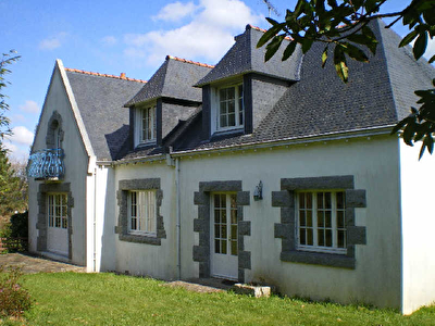 Maison FOUESNANT - 7 pieces - 208 m2