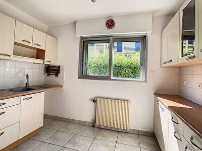 Appartement de type 3 avec cave et garage !