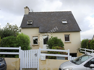 Maison 4 chambres avec garage et jardin clos