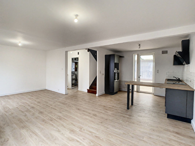Jolie maison de quartier de type 5 renovee !