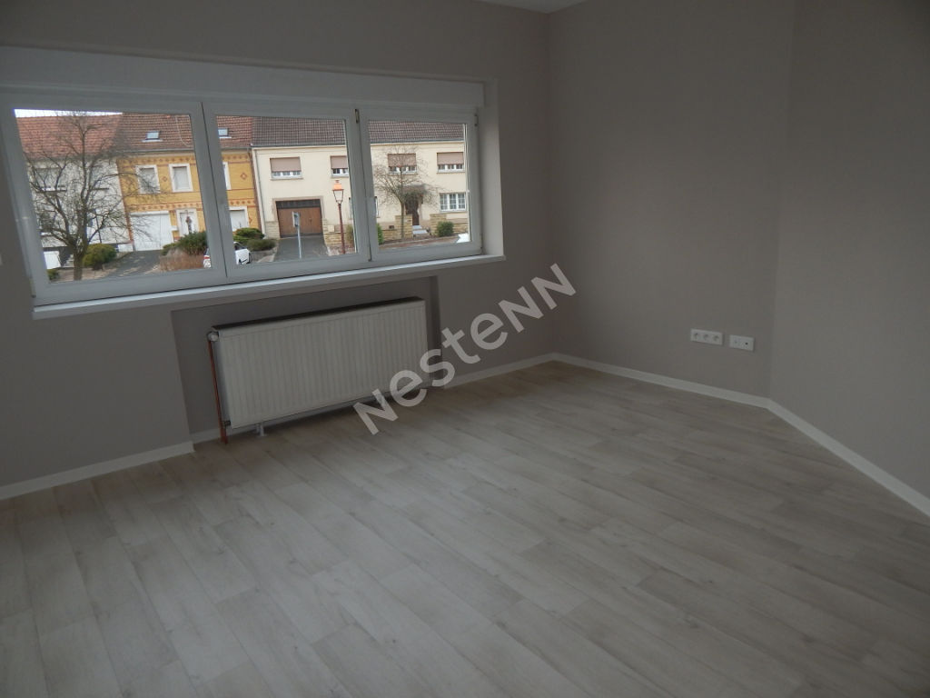 photos n°1 Appartement F3, 65 M², L'hôpital