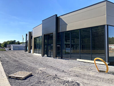 NESTENN PROFESSIONNEL - Cellule commerciale neuve -