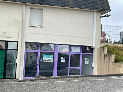 NESTENN PROFESSIONNEL -Local professionnel-VALMONT (La Source)