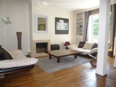 Maison Suresnes 7 piece 150 m2 + Mansardes