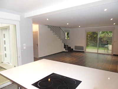 Maison Nanterre 6 pieces 170 m2