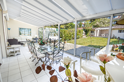 Maison 7-8 pieces 226 m2 + jardin 200m2