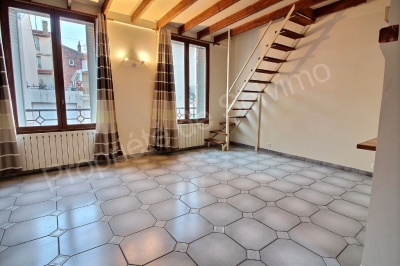 Maison Suresnes 3 pieces 78 m2 au sol et 64 m2 carrez+36m2 de terrasse