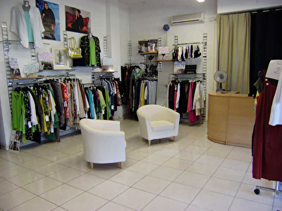 COMMERCIAL VITROLLES - 76 m2