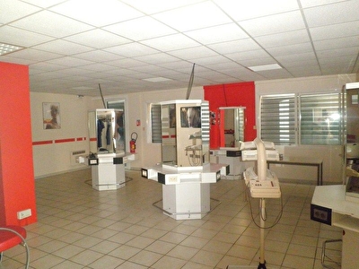 BUREAU VITROLLES - 313 m2