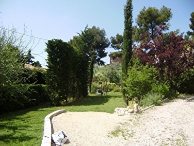 VITROLLES 13127 TERRAIN 431 m2 PLAT AU PIED DU ROCHER