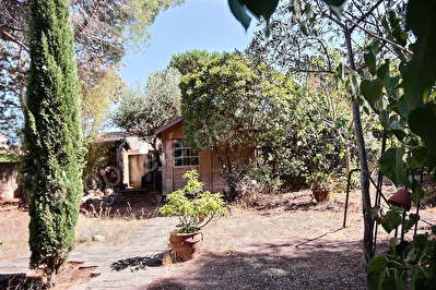 Villa Vitrolles 107 m2 environ sur 560 m2 det errain environ