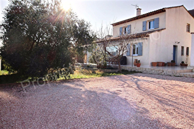 Villa traditionnelle Vitrolles 4 pieces 127 m2