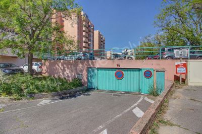 Parking / box Vitrolles 18 M2 m2