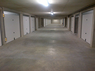VITROLLES 13127 - GARAGE E NSOUS SOL RESIDENCE LES PIGNES
