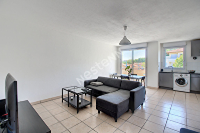 T2 + GARAGE RESIDENCE LAC VITROLLES