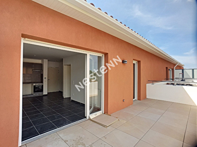 T2 + TERRASSE 17 m2 + GARAGE 23 m2 - LE SOLEA - VITROLLES SUD