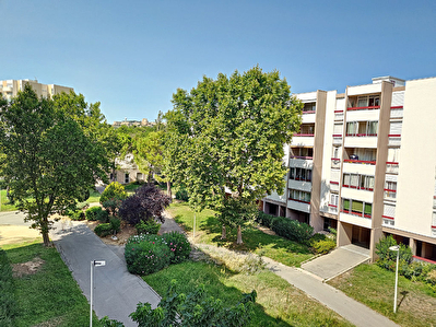 T3 LES PLANTIERS VITROLLES CENTRE