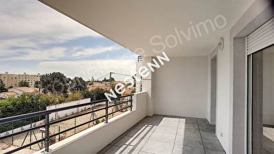BEAU T3 AVEC TERRASSE - LES OLYMPIADES VITROLLES