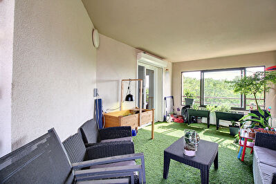 Appartement Vitrolles 4 pieces de 84m2 + terrasses de 38m2 + garage
