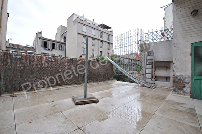 Appartement Marseille (13001) 2 pieces 29 m2 + terrasse 25m2