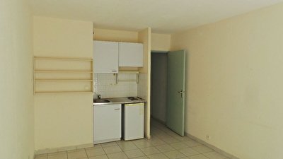 Appartement Marseille 1 piece 23 m2 + balconnet