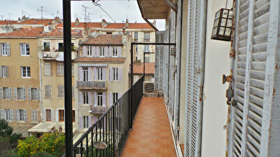 Appartement Marseille (13005) 2/3 pieces 63 m2 + balcon 10 m2