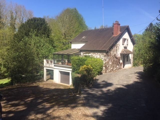 Maison athypique au bord de l'Eure Maison athypique au bord de l'Eure