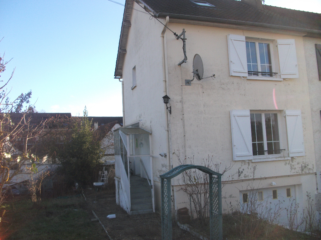 MAISON ANCIENNE CENTRE VILLE EZY MAISON ANCIENNE CENTRE VILLE EZY