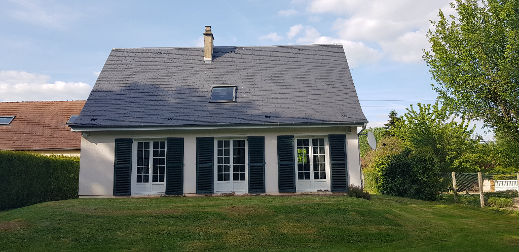 AGREABLE MAISON DE 122M² SUR S/SOL AGREABLE MAISON DE 122M² SUR S/SOL