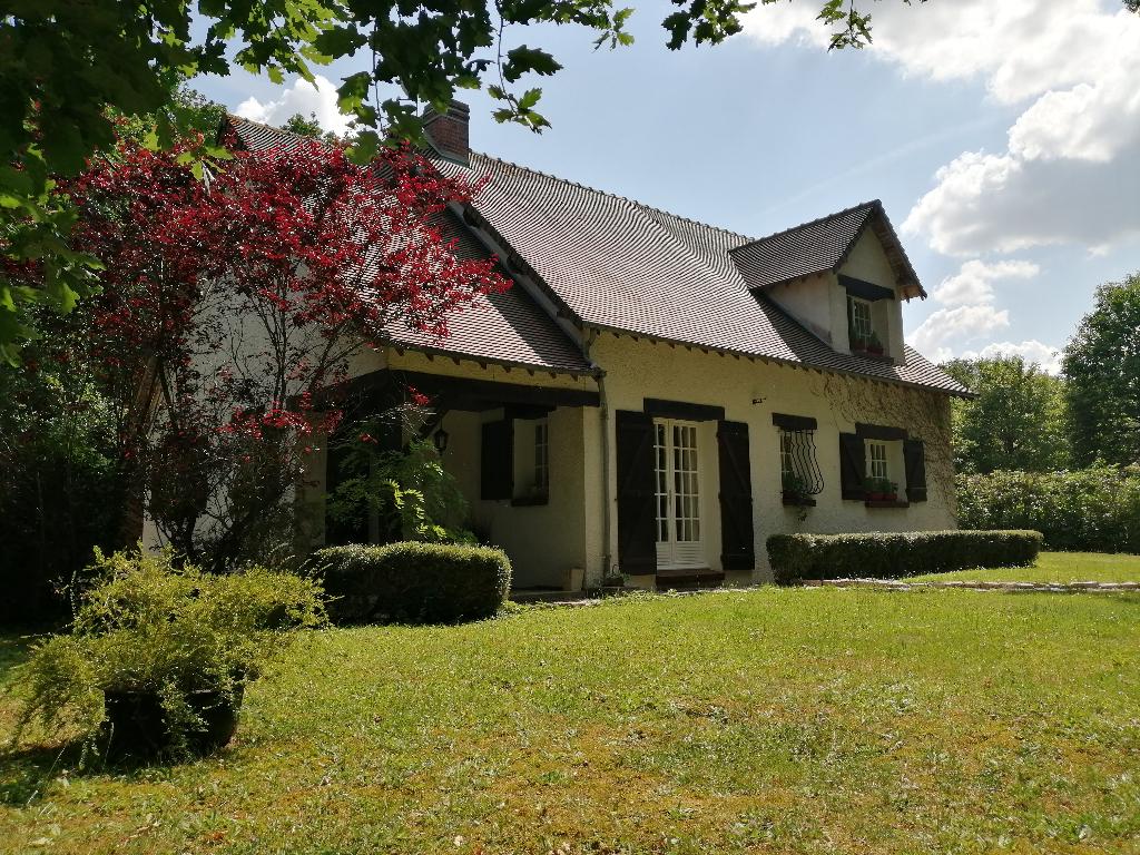 AGREABLE MAISON SUR UN PARC DE 2649M² AGREABLE MAISON SUR UN PARC DE 2649M²