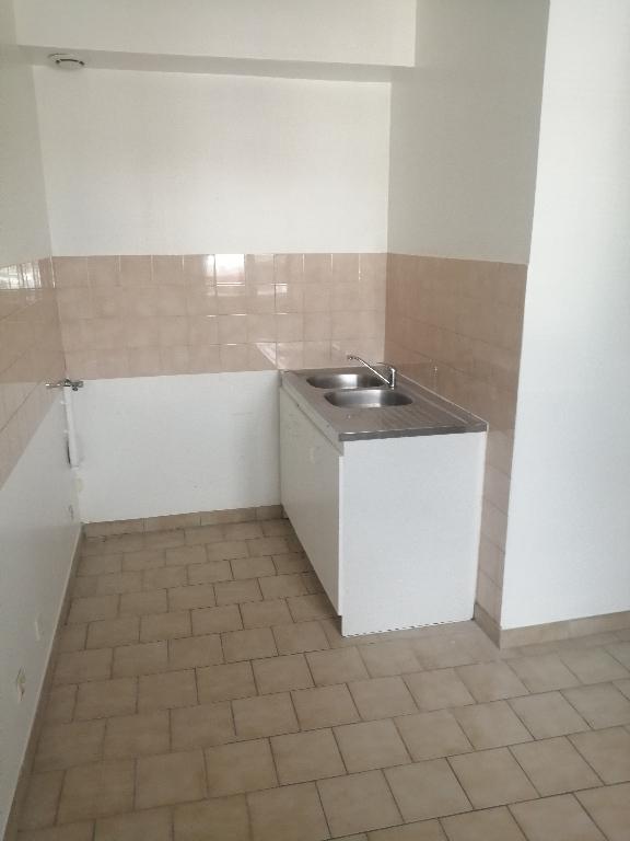 APT DE 39M² CENTRE VILLE APT DE 39M² CENTRE VILLE