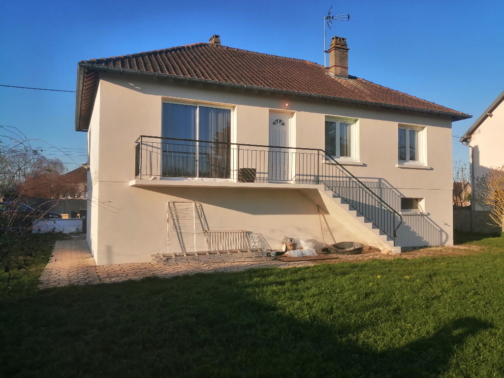 MAISON TRADITIONNELLE RENOVEE EN 2015 MAISON TRADITIONNELLE RENOVEE EN 2015