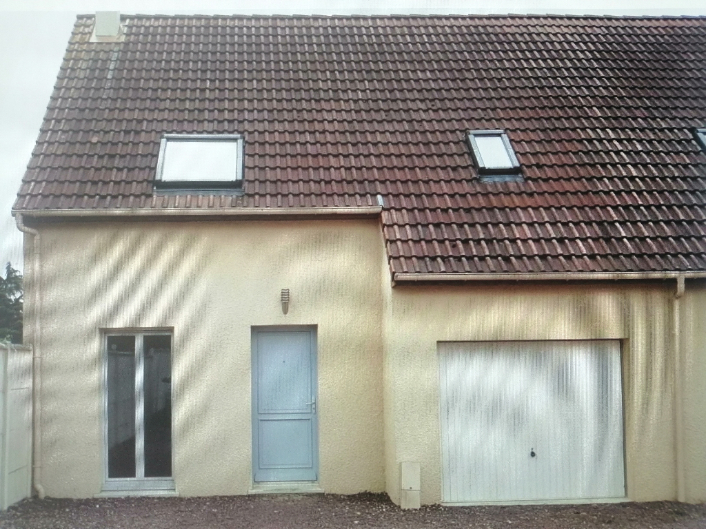 MAISON TRADITIONNELLE DE 2011 LOT 4 MAISON TRADITIONNELLE DE 2011 LOT 4