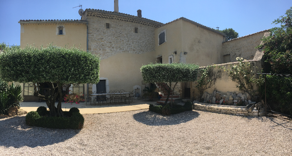 Corps de ferme du 19ème siècle 170 m2 Corps de ferme du 19ème siècle 170 m2