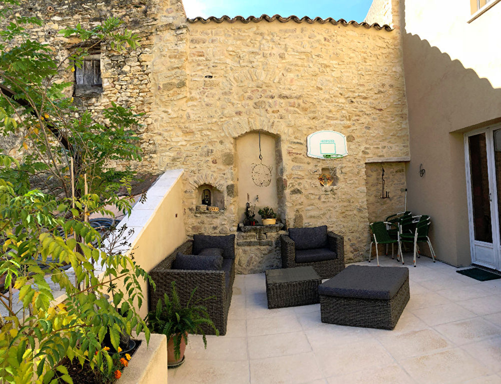 Maison en pierres MORNAS 5 pièces 130 m2 Maison en pierres MORNAS 5 pièces 130 m2